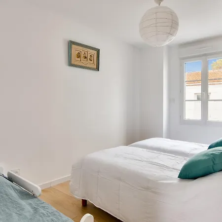 500m De La - Maison 6 Adultes & 1 Enfant * Barbâtre