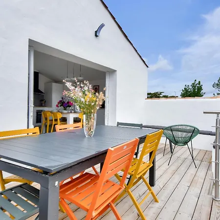 500m De La - Maison 6 Adultes & 1 Enfant Tatil Evi Barbâtre