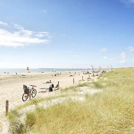 500m De La - Maison 6 Adultes & 1 Enfant