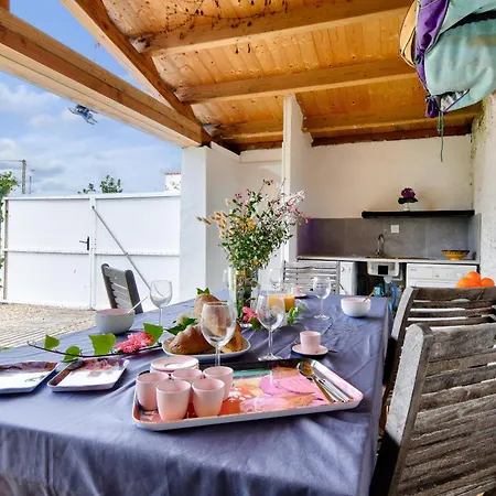 500m De La - Maison 6 Adultes & 1 Enfant * Barbâtre