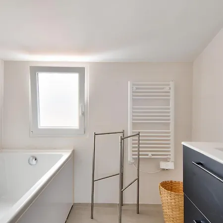 Dom wakacyjny 500m De La - Maison 6 Adultes & 1 Enfant *