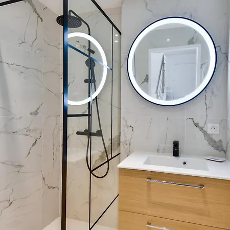 500m De La - Maison 6 Adultes & 1 Enfant Barbâtre