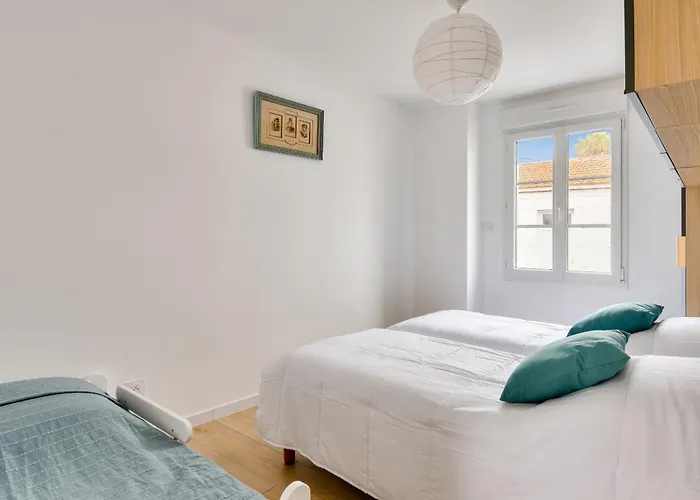 500m De La - Maison 6 Adultes & 1 Enfant * Barbâtre