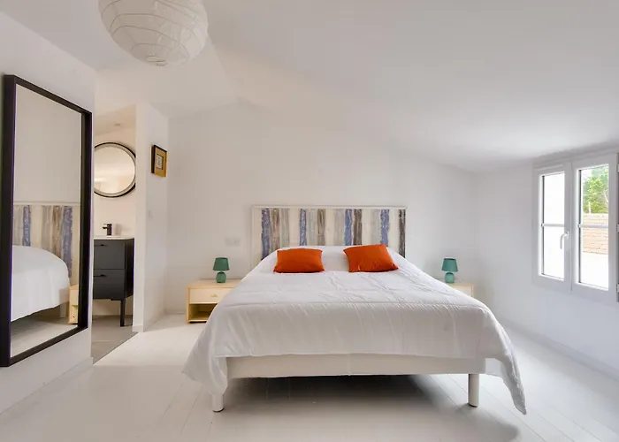 Prázdninový dům 500m De La - Maison 6 Adultes & 1 Enfant *